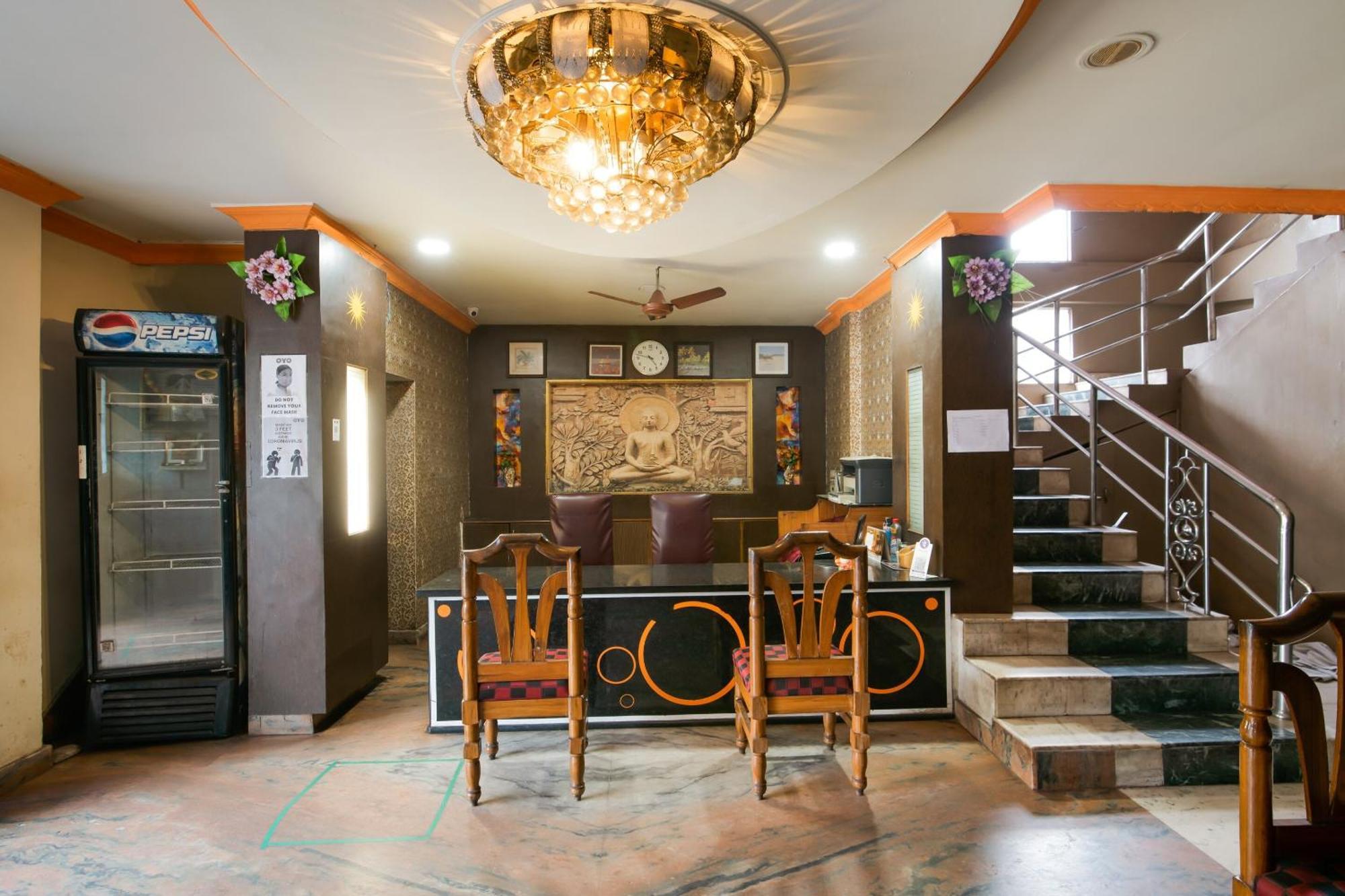 Spot On Hotel Manikanta Residency Visakhapatnam Exterior foto